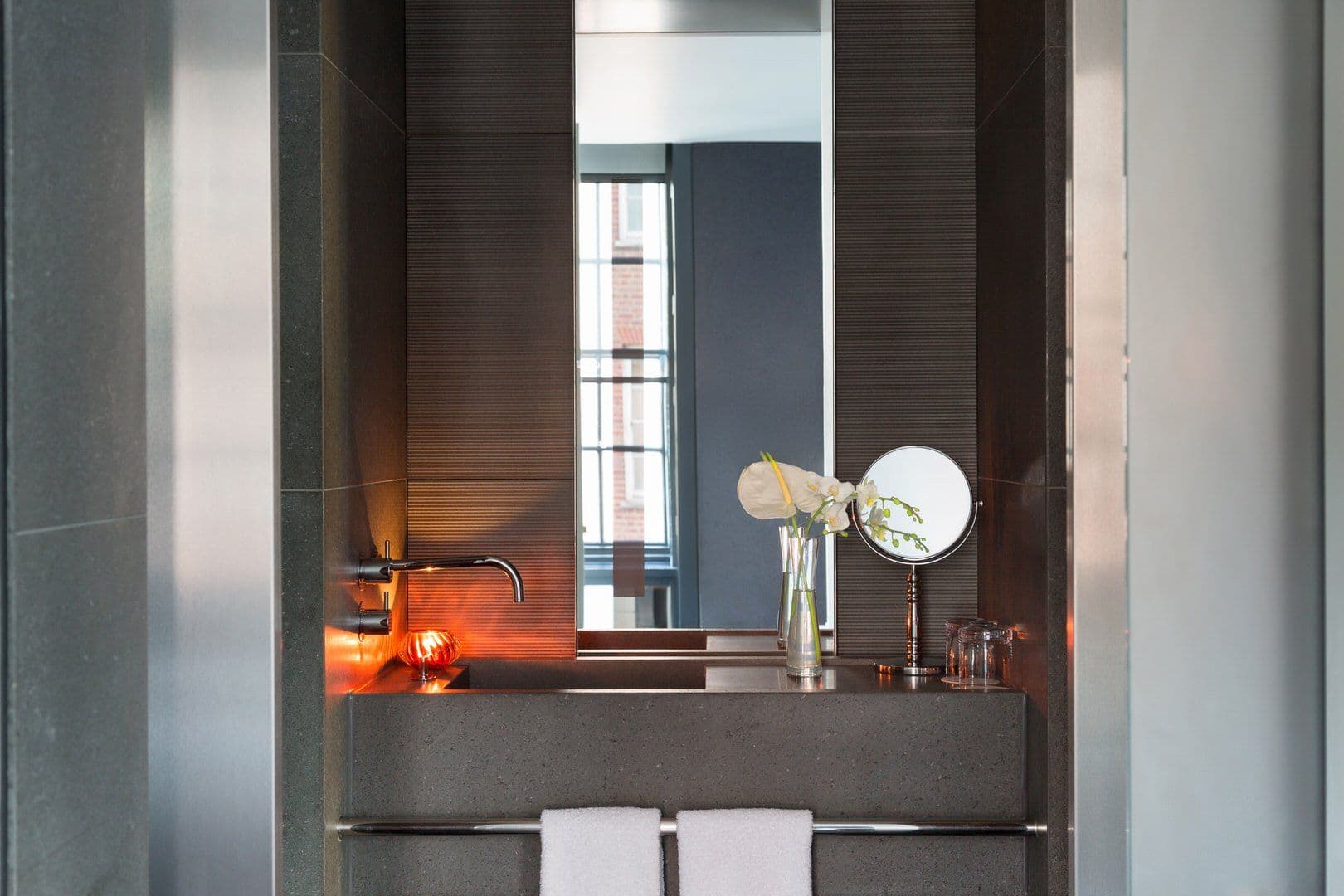 The Mayfair Suites interior photo 3
