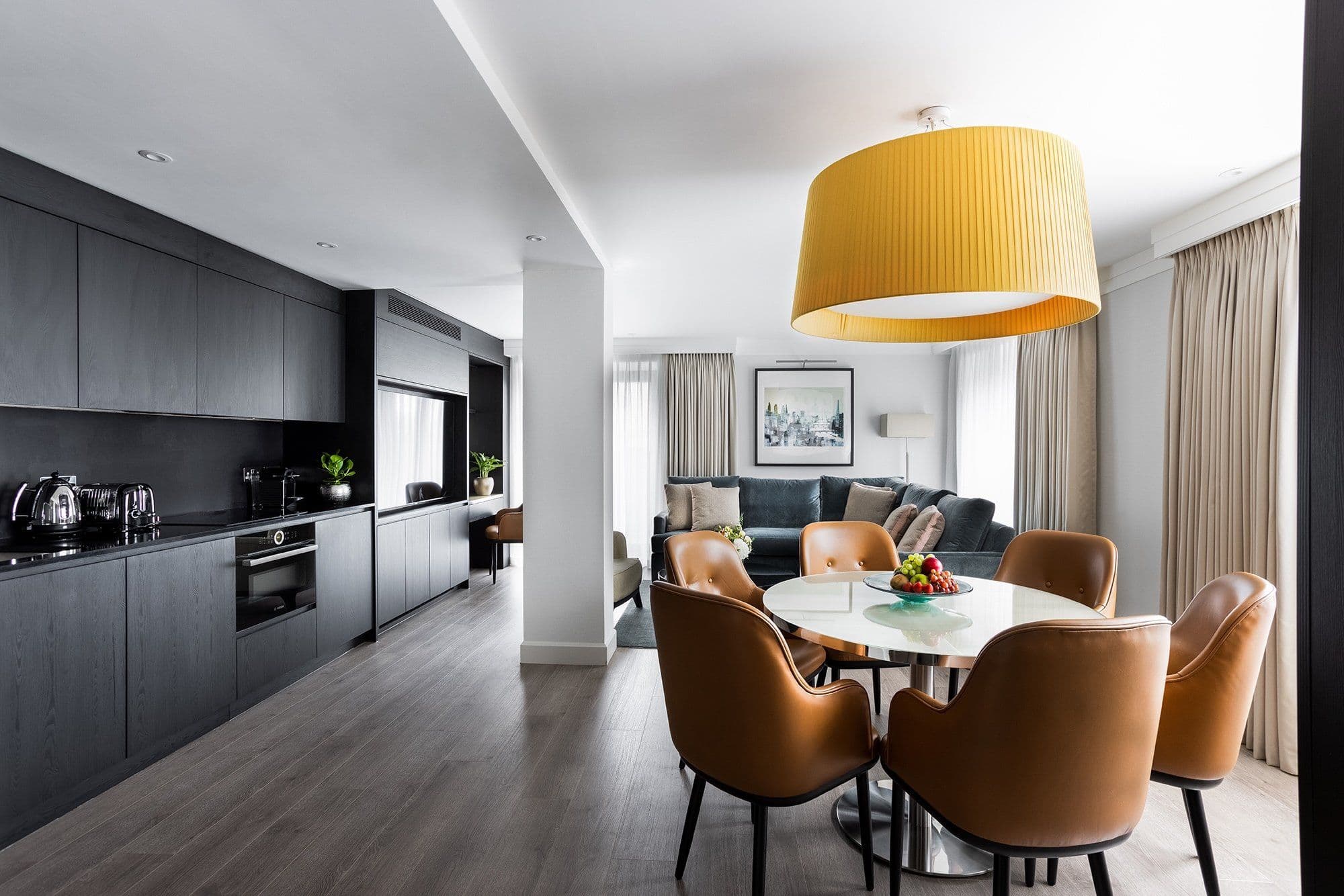 The Knightsbridge Collection, Knightsbridge