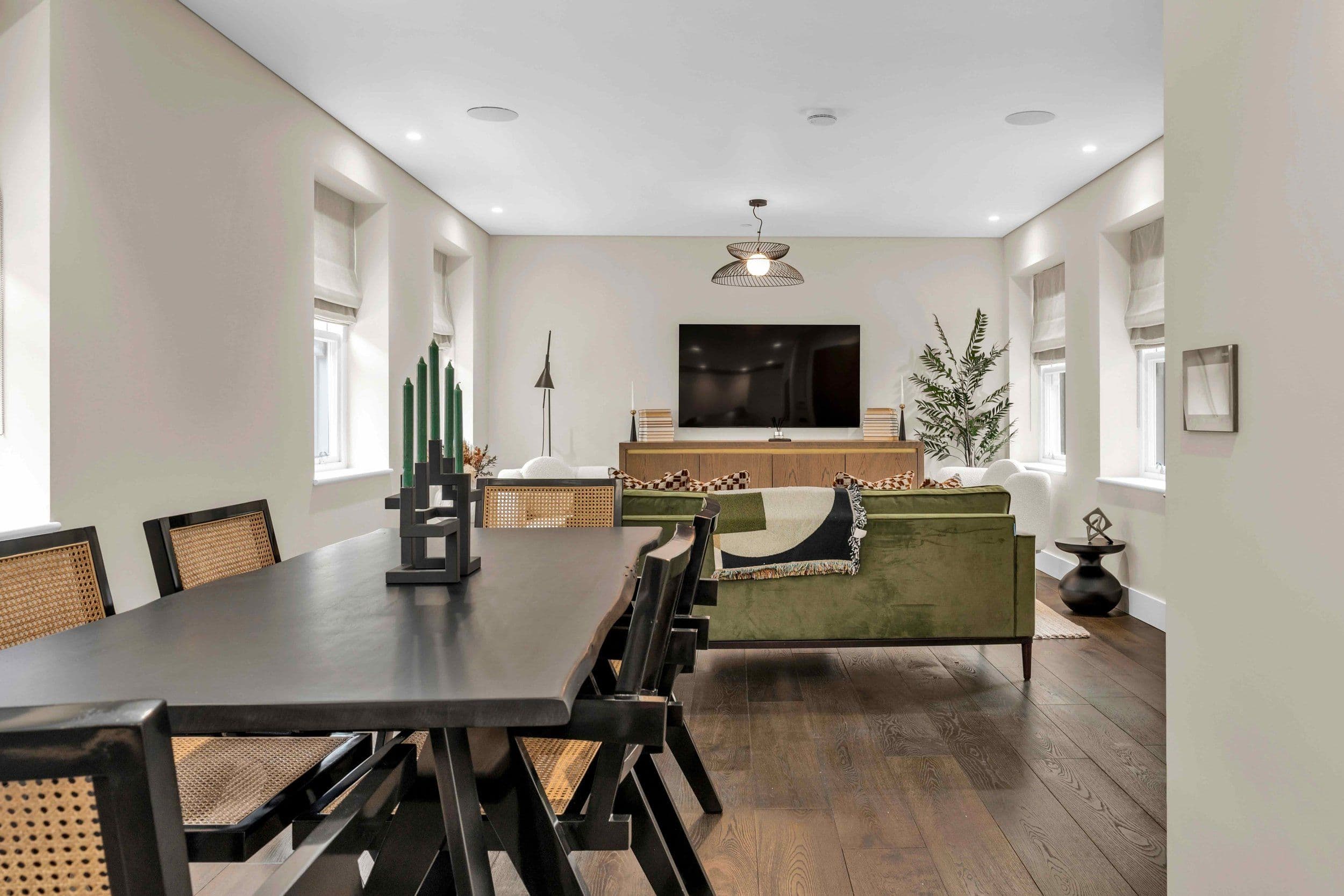 Pinks Mews Residences interior photo 3