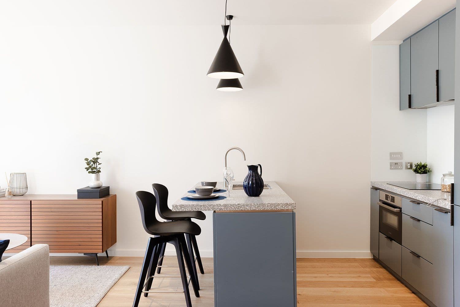 The Bankside Suites interior photo 3
