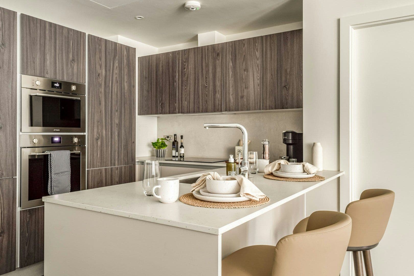 Battersea Riverside Residences interior photo 4