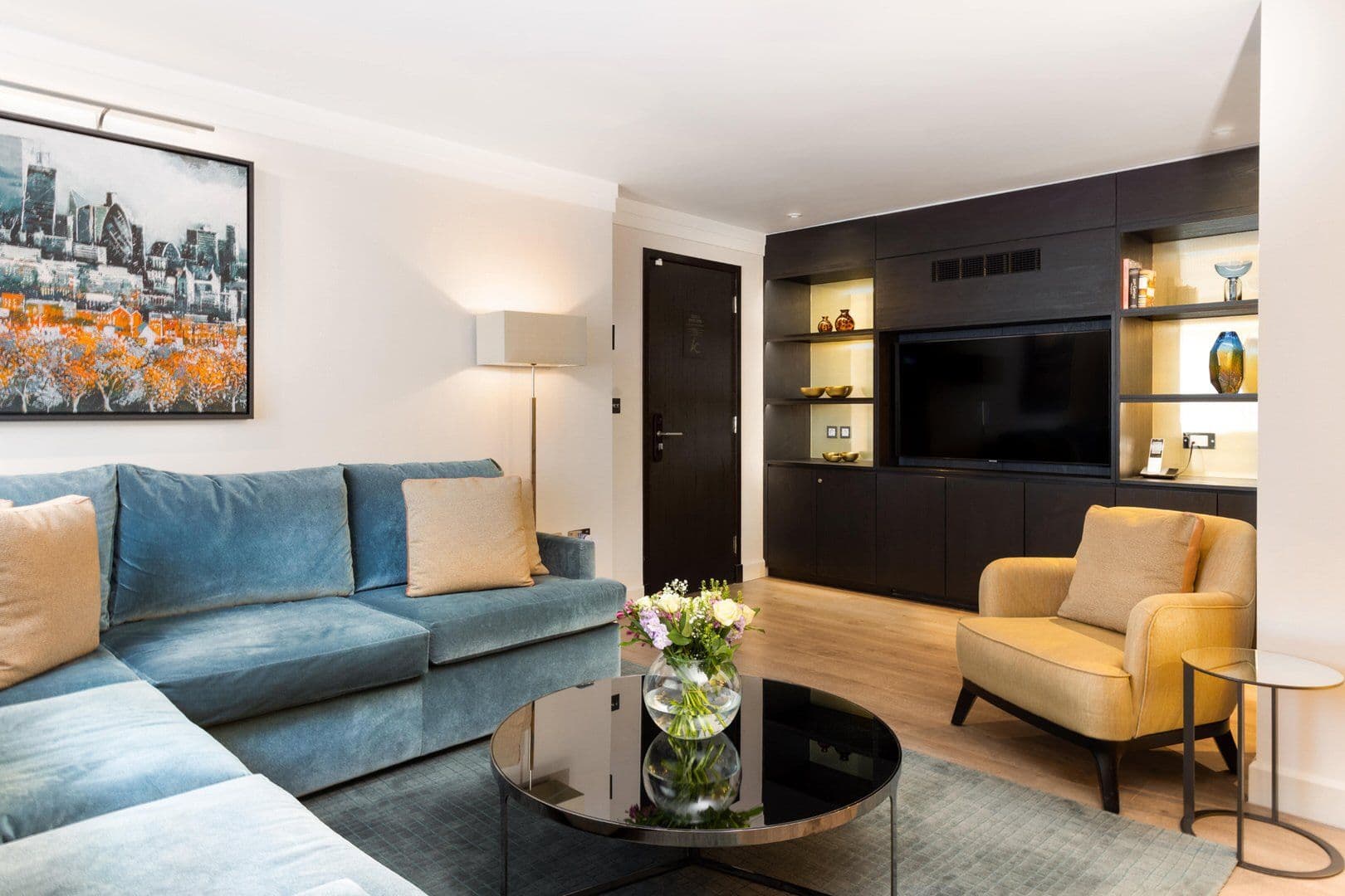 The Knightsbridge Collection interior photo 2